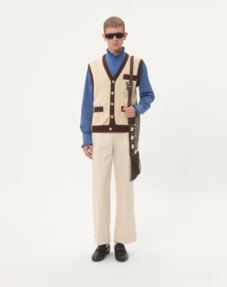 Baumwollpopelinehemd mit Plastron und Rüschen