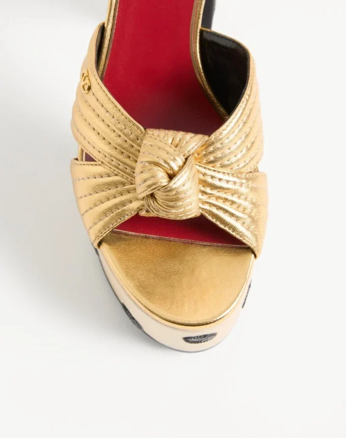 Crasher Plateausandale mit Plus de Pois-Stickerei 125 mm