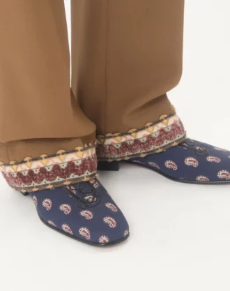 Les Alcôvettes Loafer aus Voyage Imaginaire Canvas-Stoff