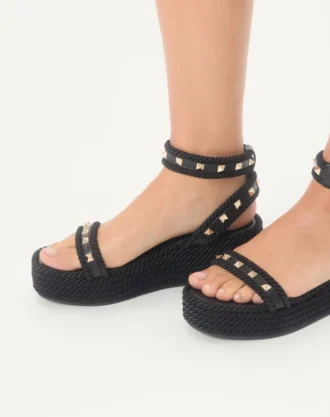 Rockstud Flatform Sandal aus Kalbsleder 45 mm