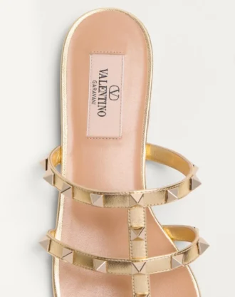 Rockstud Laminierte Nappa-Sandale