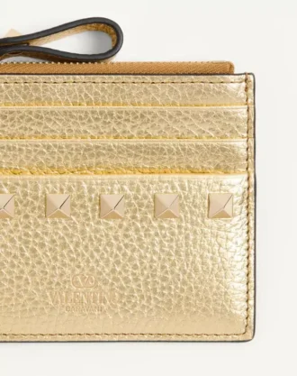 Rockstud laminierter Kartenhalter aus genarbtem Kalbsleder mit Reißverschluss