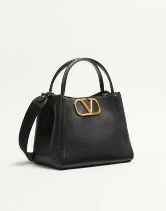 Valentino Garavani Alltime Medium Handtasche aus genarbtem Kalbsleder