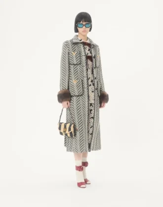 Valentino Garavani DeVain Kleine Schultertasche aus Raffia mit Wellenmuster